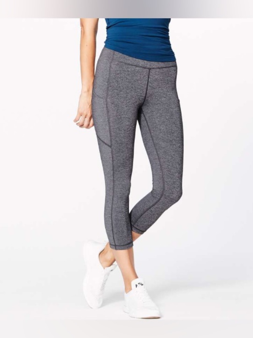 Lululemon women’s speed up crop leggings Size 2